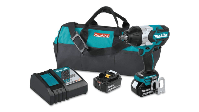 Llave de impacto inalámbrica Makita XWT08T es una de las más costosas del mercado.