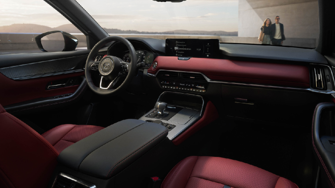 Mazda CX-70 2026 tiene un amplio interior.
