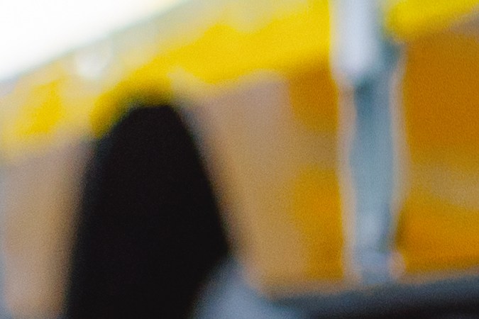 conducir cerca de un camión comercial