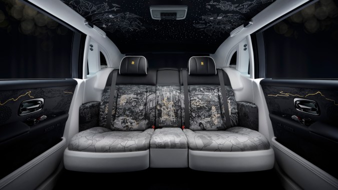 Rolls-Royce Phantom Centenary tiene una tapicería exclusiva.
