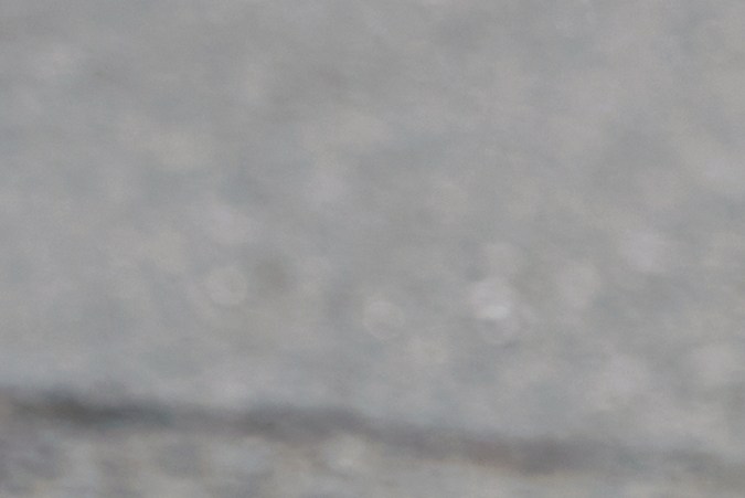 triángulos de advertencia sobre obras en la vía.