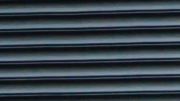 Efectos del shutdown en concesionarios: Escasez de inventario y precios al alza.