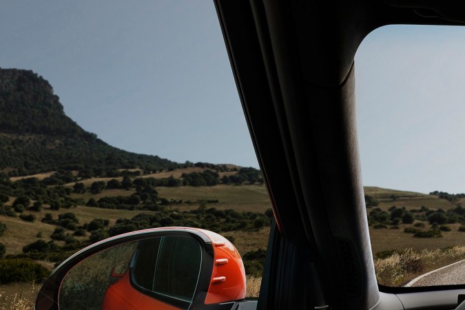 Genesis GV60 Magma tiene un interior tecnológico.