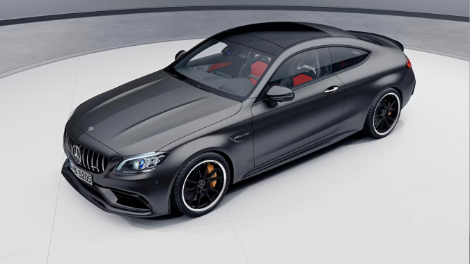 Mercedes-Benz AMG C 63 2026 ha tenido criticas por ser ruidoso.