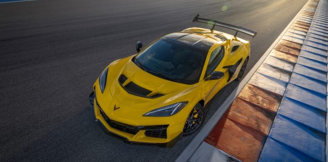 Chevrolet Corvette ZR1 amarillo