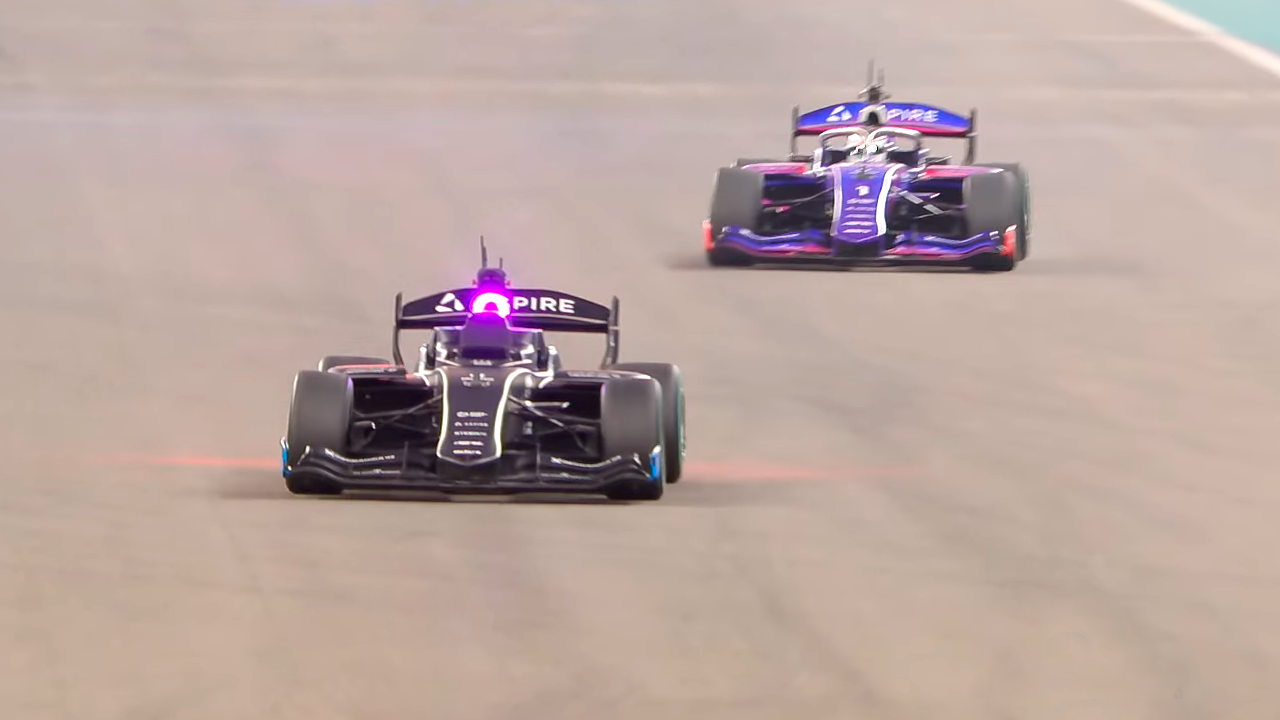 Monoplaza A2RL IA venció a expiloto de la F1.