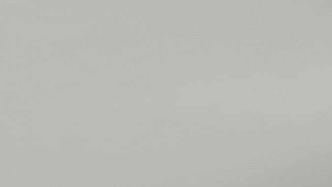 Audi R26 Fórmula 1 Concept resalta el color plateado tradicional.