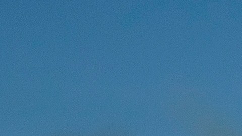 Toyota C-HR es un SUV crossover subcompacto producido por Toyota. Cuenta con tecnología de llave de coche inalámbrico.