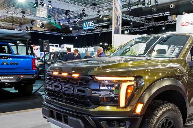 Camioneta Ford F-150 Raptor (2025) en el Salón del Automóvil de Bruselas. Bruselas, Bélgica - 10 de enero de 2025.