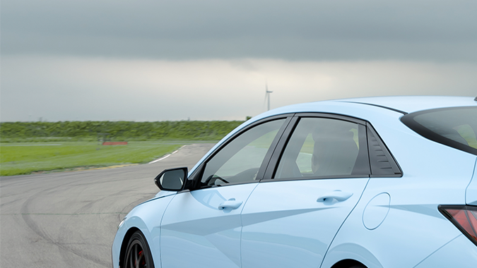 Hyundai Elantra N TCR Edition 2026 tiene un paquete aerodinámico exclusivo.