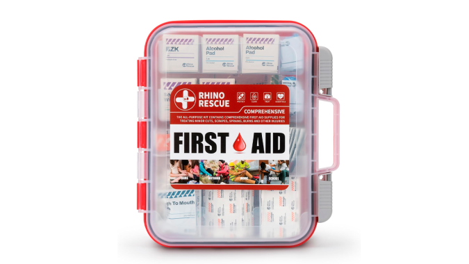 Botiquín de primeros auxilios Rhino Rescue de 371 piezas es costoso pero completo.