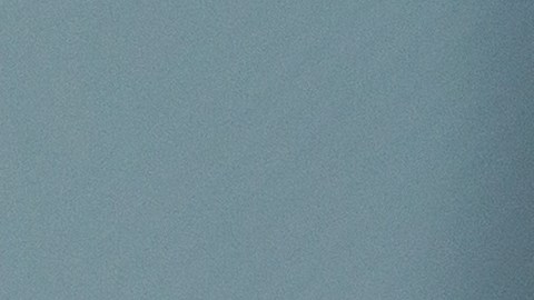 llave de coche en la llave de contacto en la llave de inicio