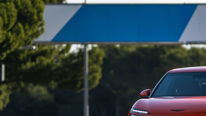 Genesis GV60 Magma llega como la punta de lanza de la línea Magma.