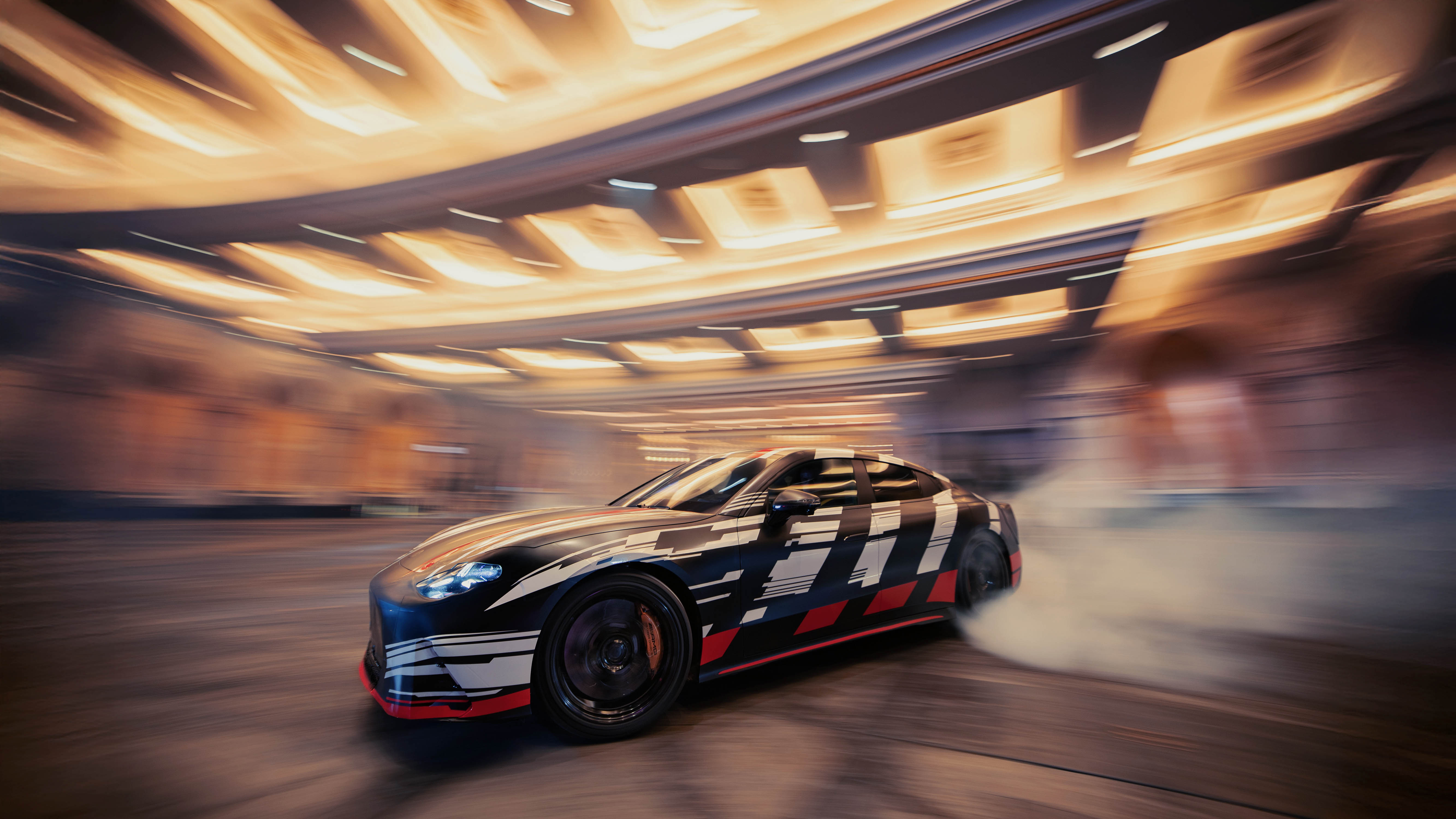 Mercedes-AMG GT 4-puertas Coupé tiene grandes capacidades de competencia.