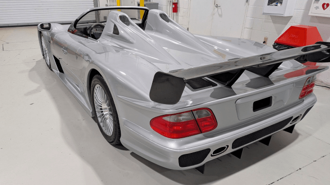 Mercedes-Benz CLK GTR Roadster 2022 es de los más valorados del mundo.