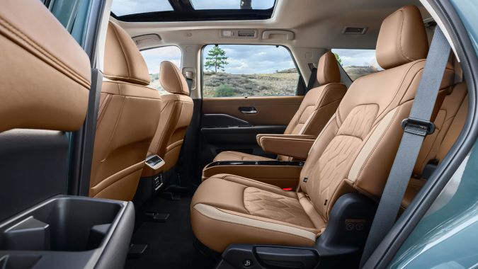 Nissan Pathfinder 2026 tiene una configuración de tres filas.