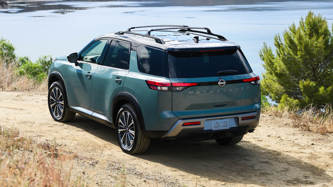 Nissan Pathfinder 2026 tiene un buen rendimiento fuera del asfalto.