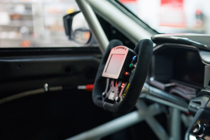 Nissan Nismo GT-Z por Forsberg Racing tiene un interior para carreras.