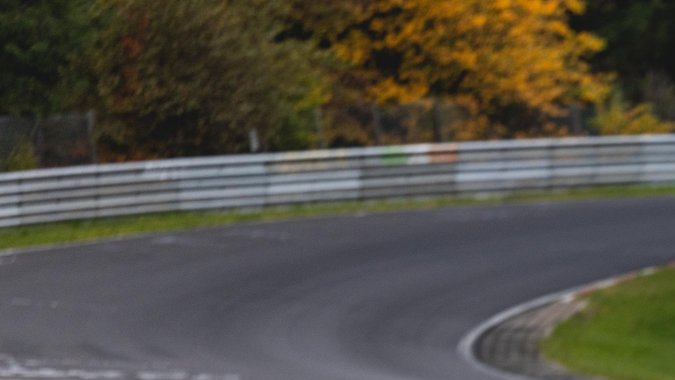Porsche 911 GT3 con Kit Manthey 2026 rompió su propio récord en Nürburgring Nordschleife.