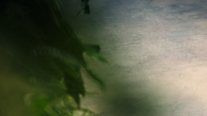 Porsche Cayenne Electric 2026 estrena la carga inalámbrica por inducción.