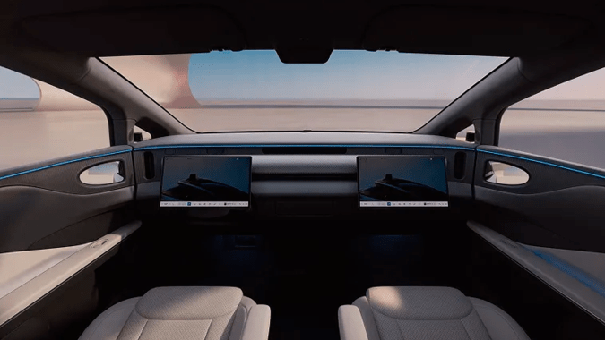 Tensor Robocar tiene una batería de 112 kWh.