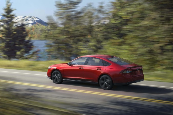 Honda Accord 2026 tiene un mejor rendimiento.