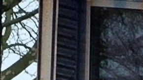 Teslas arden frente a un concesionario de coches en Ottersberg