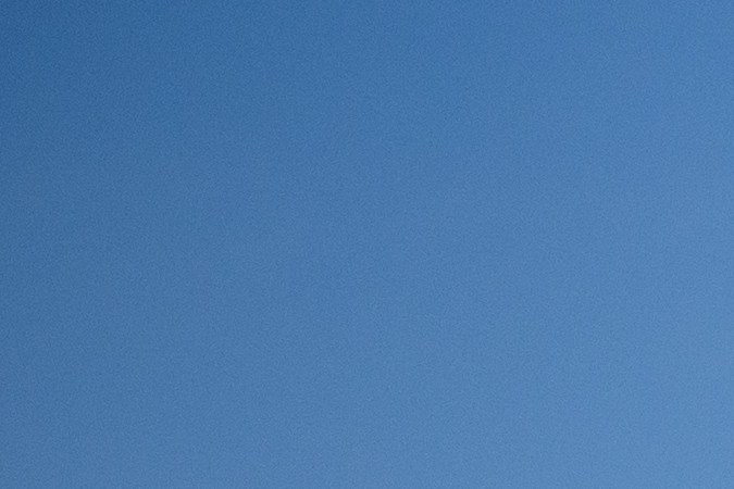 Arizona tiene largas carreteras sin tráfico.