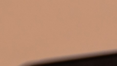 La página de inicio del Sitio web CarMax se muestra en la pantalla del portátil con el logotipo. Minorista especializado en autos usados, intercambios y opciones de financiamiento.