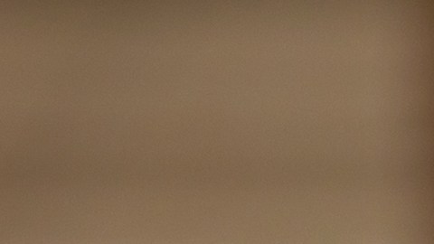 Etiquetas adhesivas para concesionarios (Carfax, bajo kilometraje) en el parabrisas de un automóvil usado