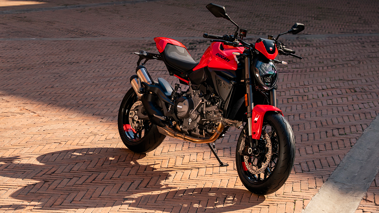 Ducati Monster 2026 es ideal para ciudad.