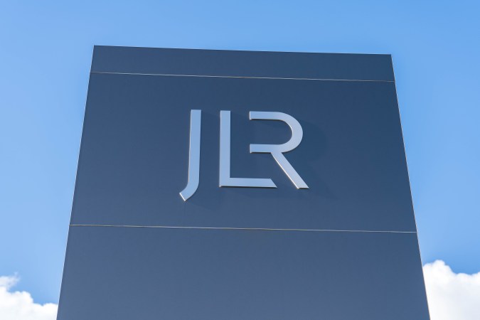 JLR forma parte del grupo Tata Motors.