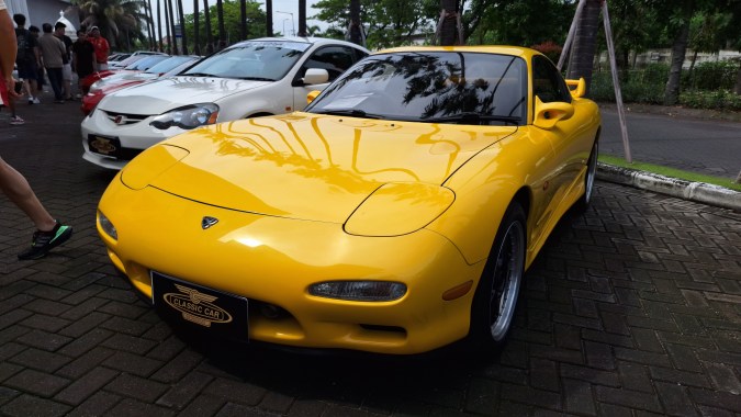 Mazda RX-7 2001 es de los grandes deportivos japoneses.