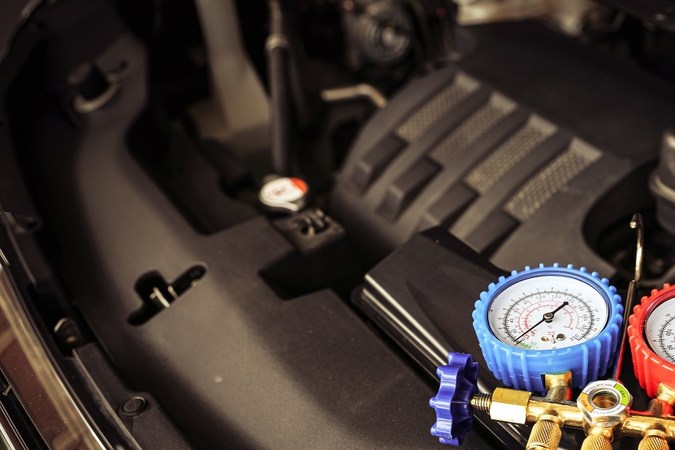 Calibrador del colector del medidor de refrigerante de aire para los servicios de mantenimiento del cuidado del automóvil y revise el problema de calor del sistema del aire acondicionado del automóvil y repare y llene el refrigerante de aire.