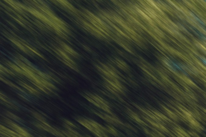 Mercedes-Benz GLB 2027 tiene una parrilla iluminada.