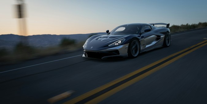 Rimac Nevera R Founder Edition tiene una velocidad máxima de 268 mph.