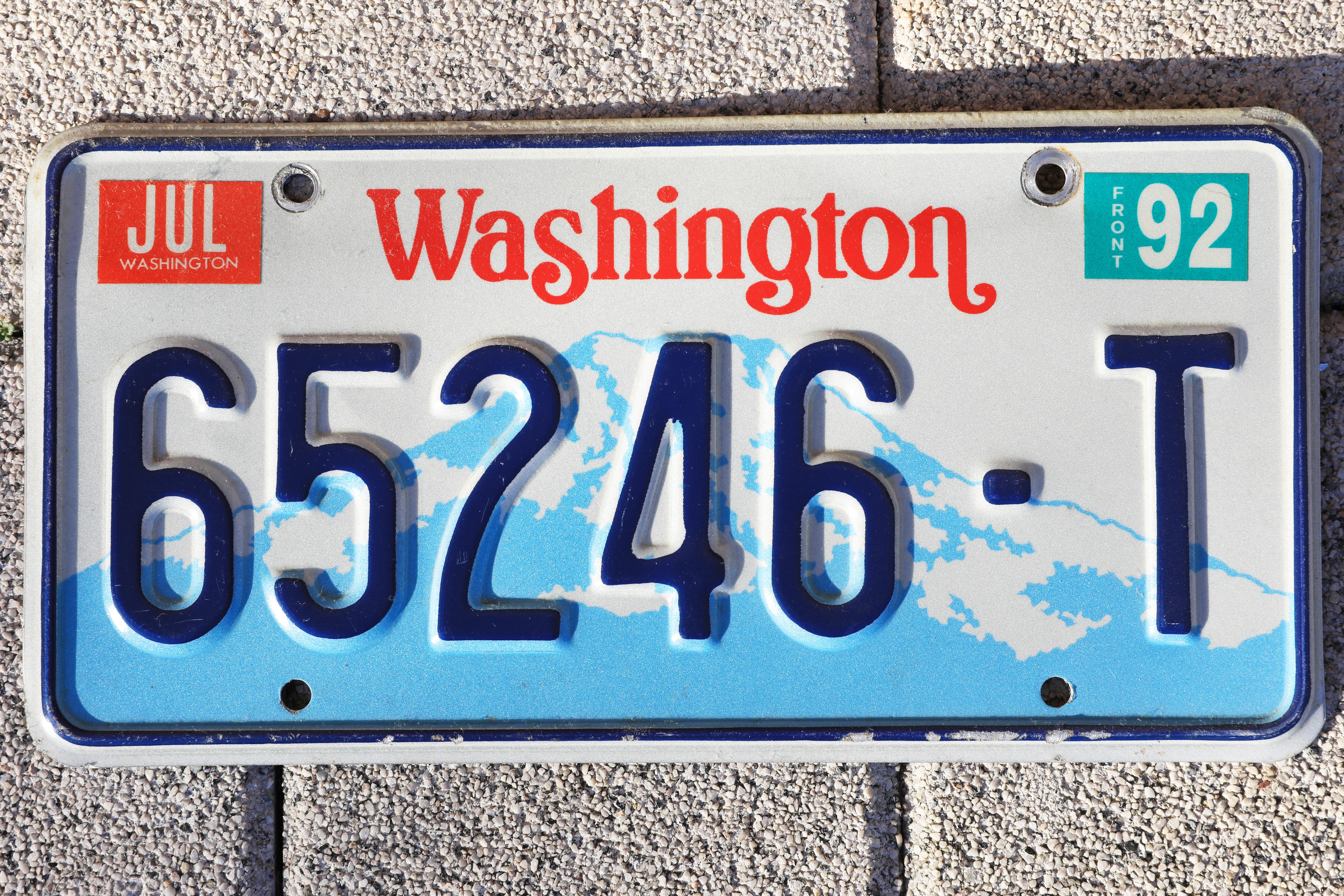 placas de auto actualizadas en Estados Unidos