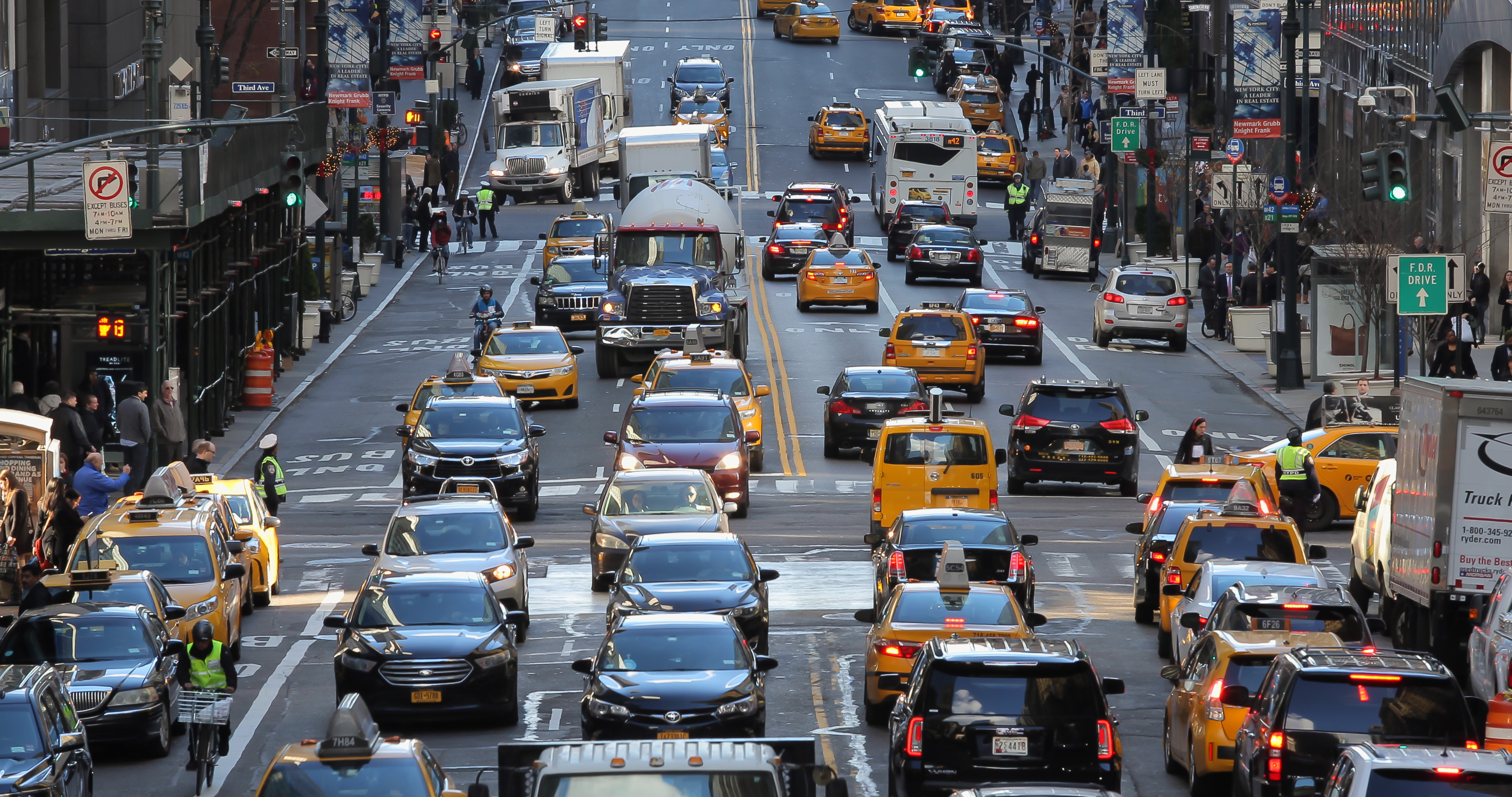 Tráfico urbano se ha incrementado en Estados Unidos.