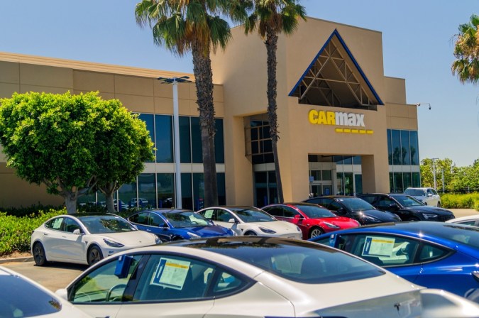 CarMax es el minorista de vehículos usados Grande con sede en los Estados Unidos.