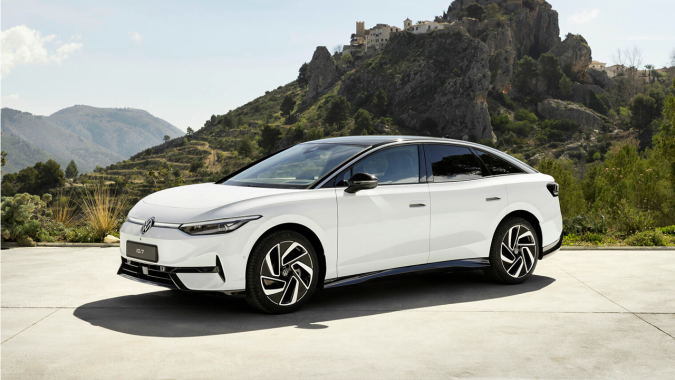 Volkswagen ID.7 es uno de los grandes sedanes eléctricos.