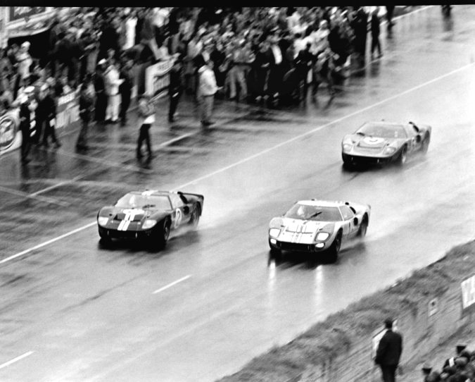 Ford logró un triplete con el GT 40 victoria en Le Mans 1966