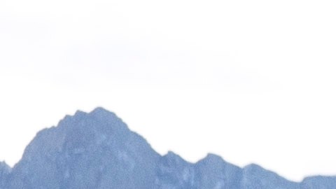 Gama Ford Ranger usada en diferentes colores sobre terreno árido, tres pick-ups medianas frente a montañas nevadas, mejores años y modelos a evitar.