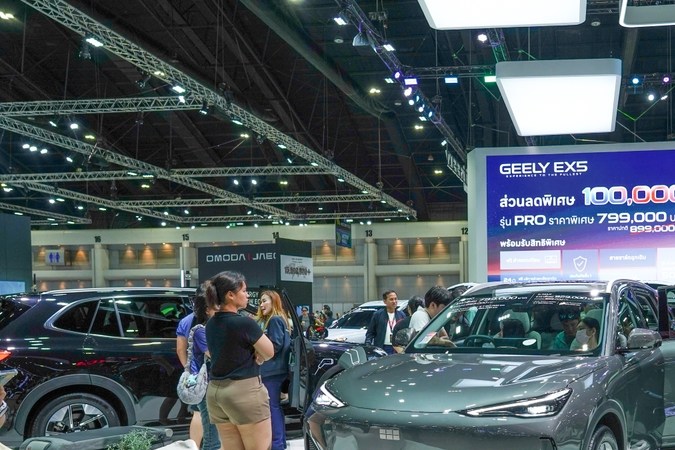 El coche SUV eléctrico Geely EX5 expuesto en el 46º Salón Internacional del Automóvil de Bangkok 2025 en el Impact Challenger Hall Muangthong Thani.
