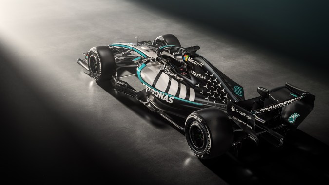 Mercedes-AMG Petronas F1 W17 E Performance 2026 intentrará volver a ganar.