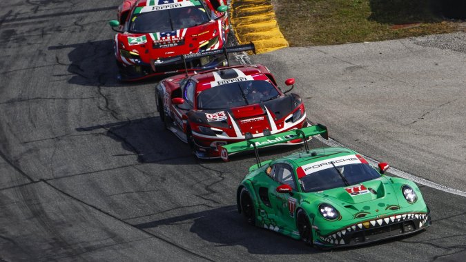 Porsche GT3 en la categoría GTD Pro logró buena participación.