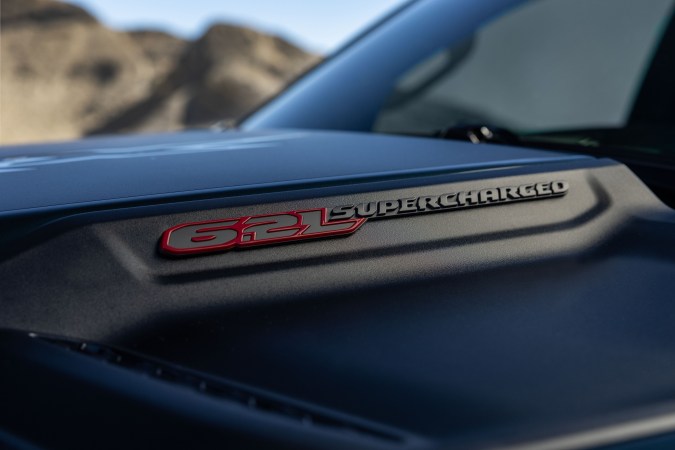 Ram TRX 2027 tiene un poder que genera más de 770 caballos de fuerza.