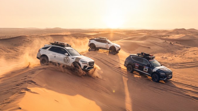 Nuevos conceptos de Genesis para el off-road en el desierto de Emiratos Arabes Unidos.