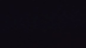 Campaña y teaser "Something New" de Toyota para mostrar su nuevo SUV que muestra un SUV oscuro con luces led naranja