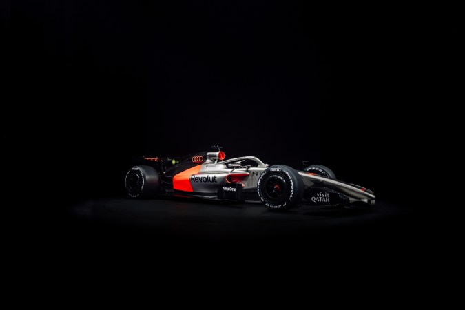 Monoplaza Audi Revolut F1 Team R26 está listo para correr.
