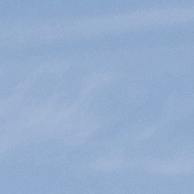 Exhibición de automóviles usados en un concesionario. Con problemas de Precios, los automóviles usados y de segunda mano tienen una gran demanda